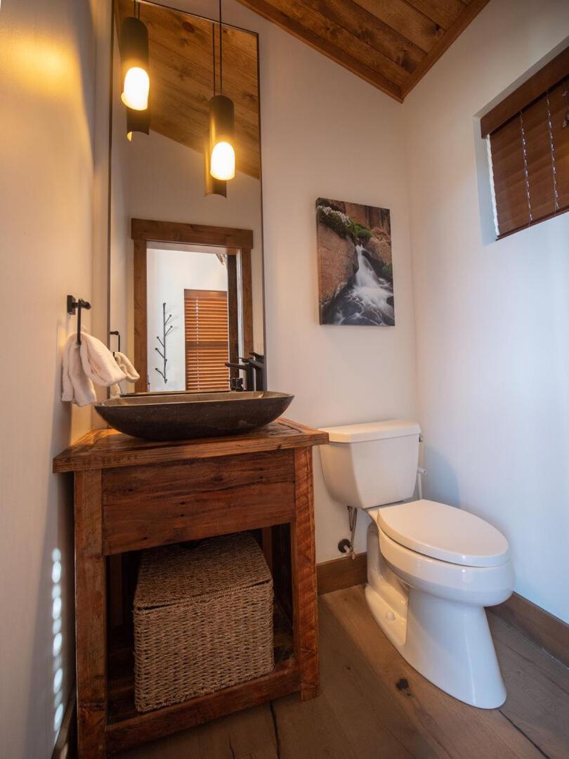 Chic Retreat Indoor Outdoor Fireplace, Private Jacuzzi, Great Location! Estes Park Quarto foto